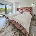 Noel By Interhome Villa