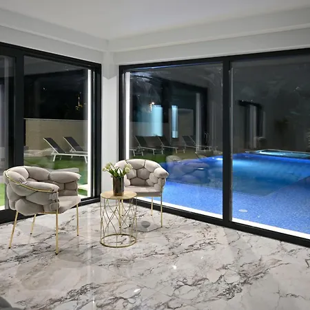 Noel By Interhome *