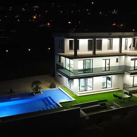 Noel By Interhome Villa