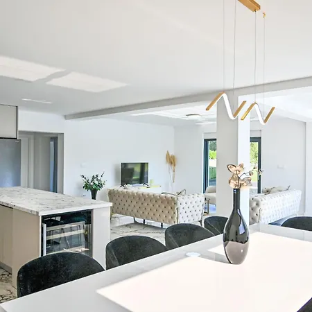 Noel By Interhome Villa