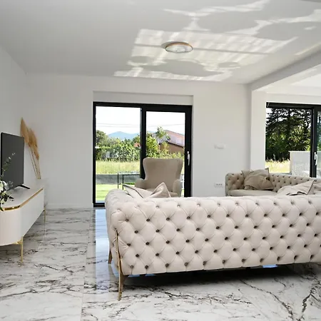 Villa Noel By Interhome Donji Prolozac